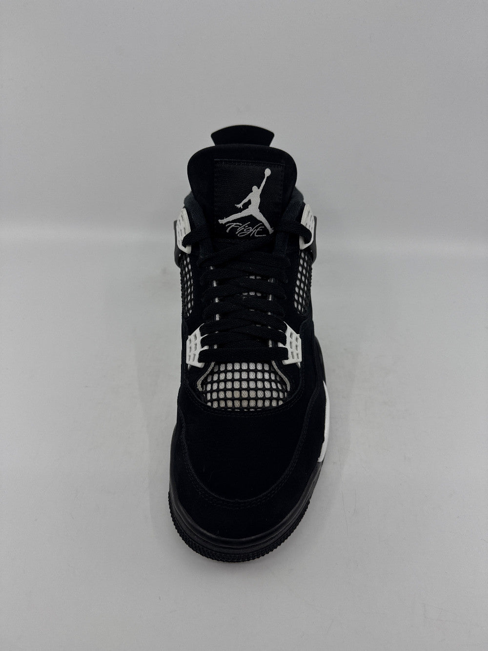 *USED* AJ 4 - WHITE THUNDER|45913
