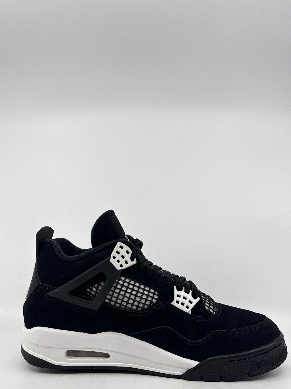 *USED* AJ 4 - WHITE THUNDER|45914