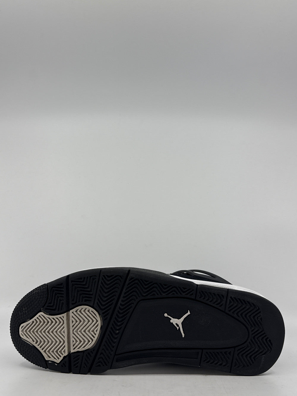 *USED* AJ 4 - WHITE THUNDER|45916