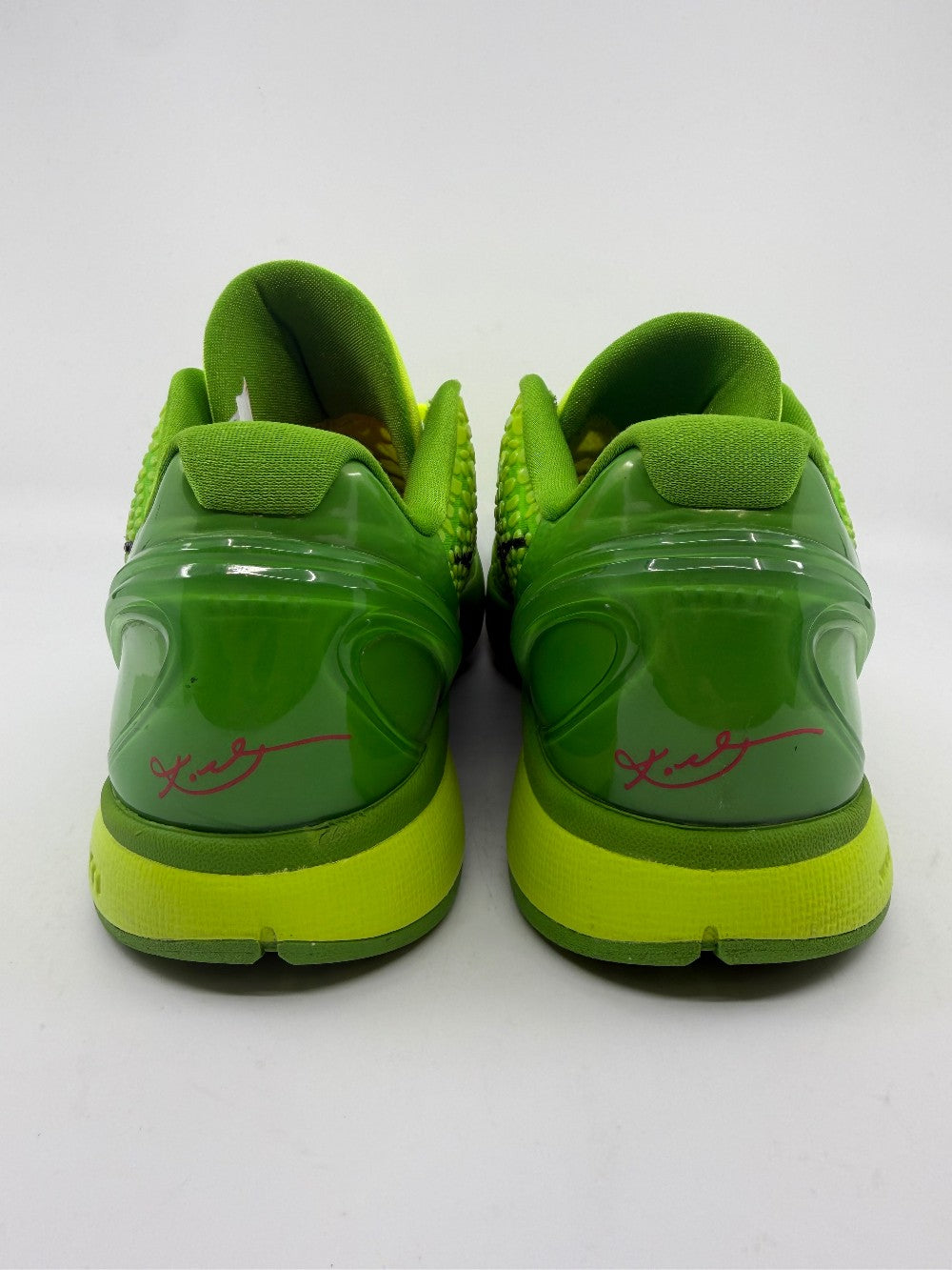*USED* NIKE KOBE 6 PROTRO - GRINCH (2020)|29303