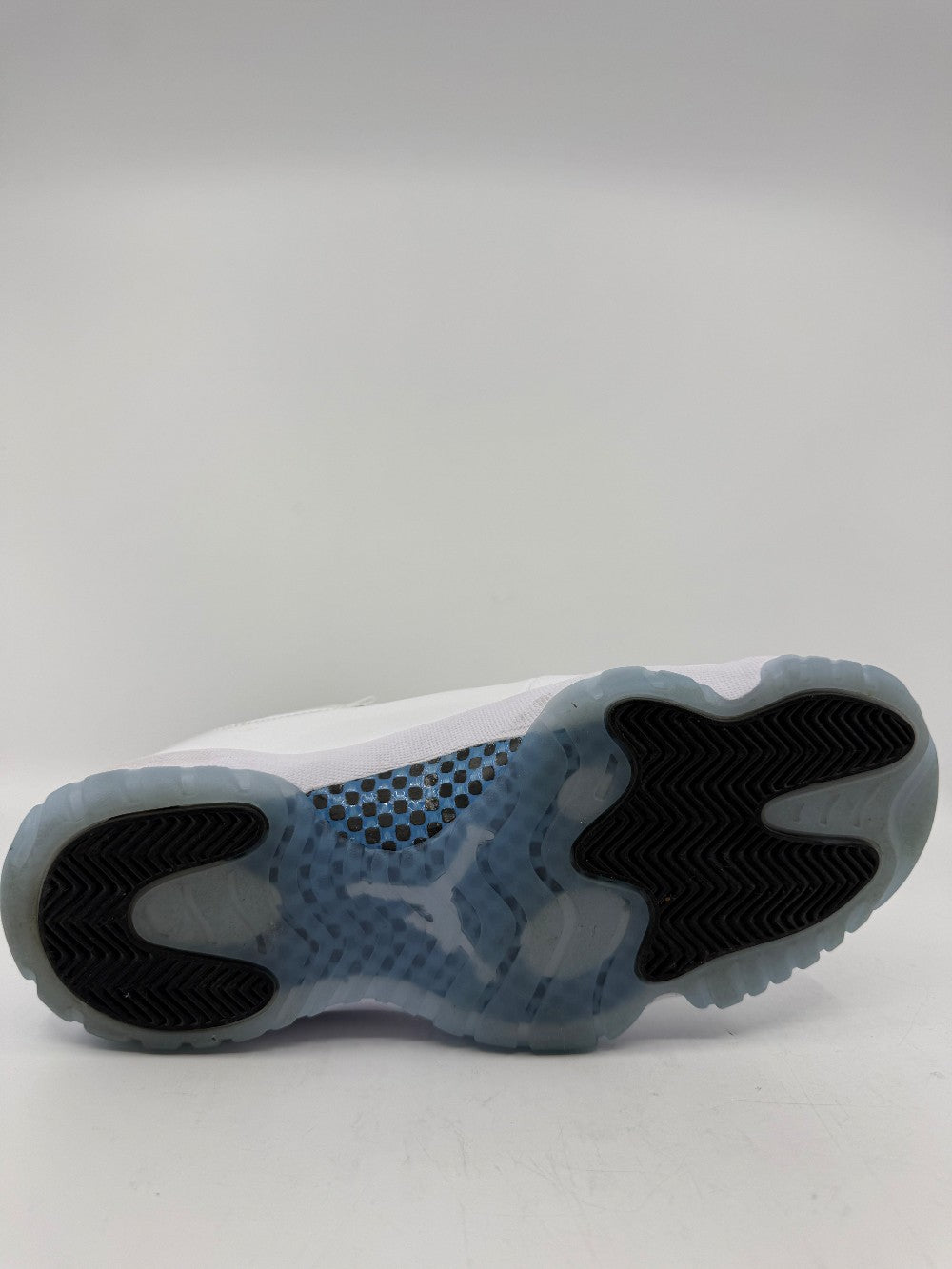 *USED* AJ 11 - LEGEND BLUE (2024)|34945