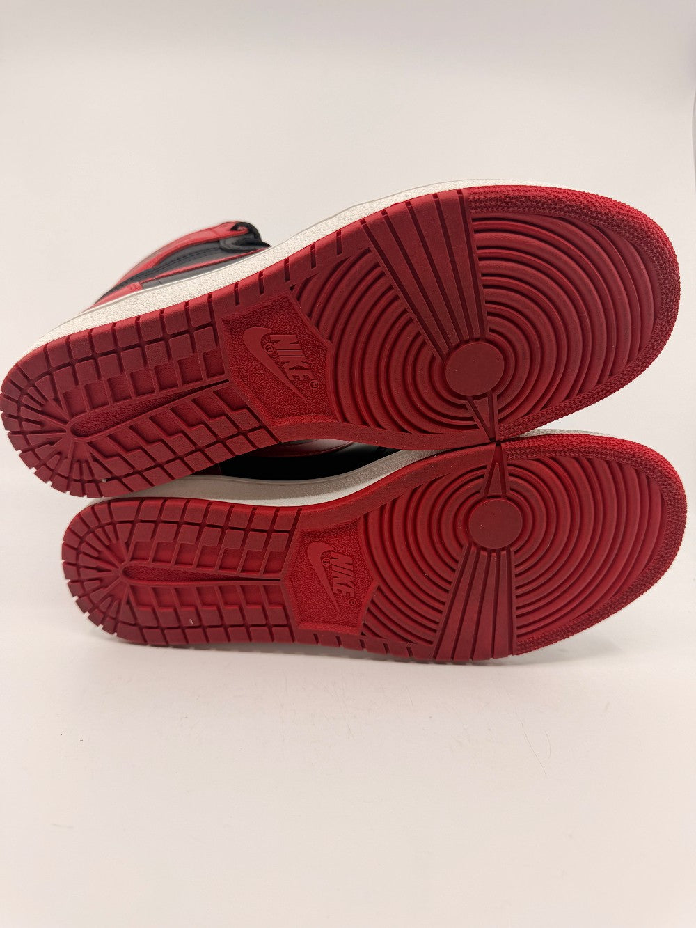 *USED* AJ 1 '85 - BRED (2025)|28843