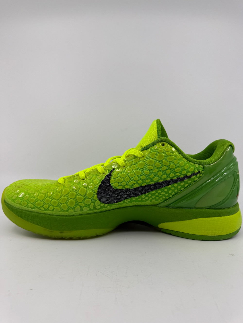 *USED* NIKE KOBE 6 PROTRO - GRINCH (2020)|29298