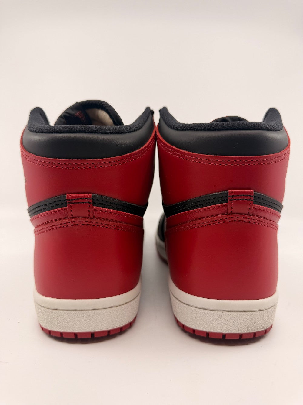 *USED* AJ 1 '85 - BRED (2025)|28842